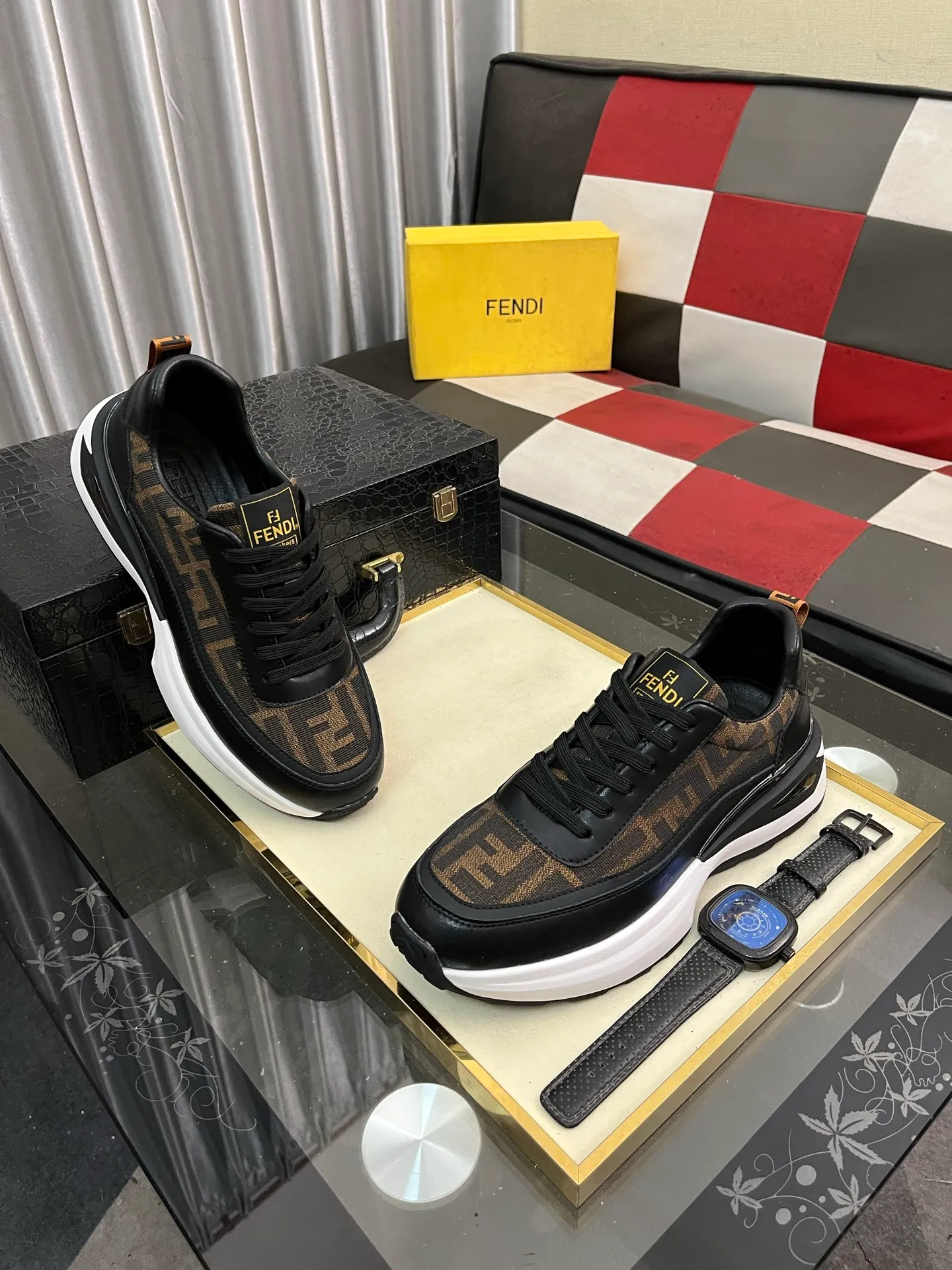 Men's shoes💰458⌚️⌚️[FENDI-FENDI] Classic men's casual shoes🔥New product nowadays, made of cowhide + breathable fabric, comfortable pigskin lining. The perfect last shape and generous and fashionable design have attracted the favor of many consumers. 🔥Number of sizes: 38-444️⃣Colors available